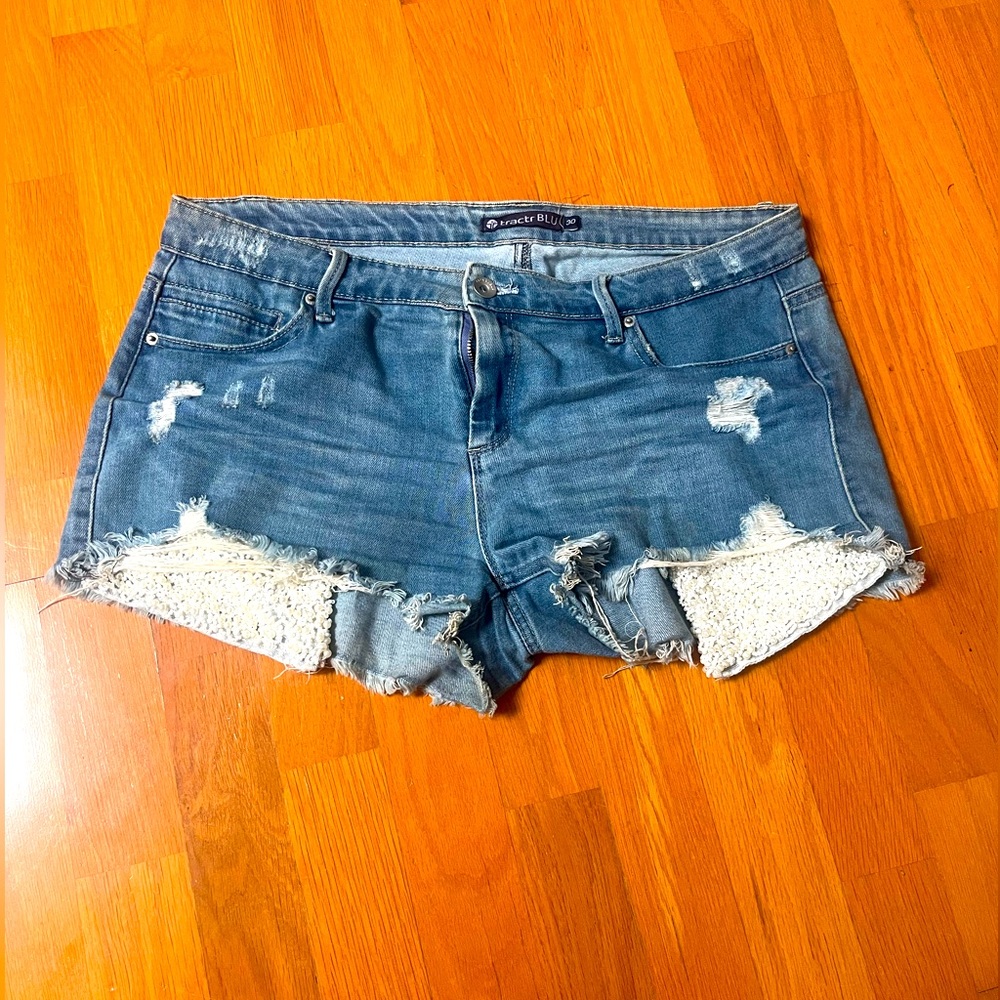 Denim shorts with beaded pearl pockets